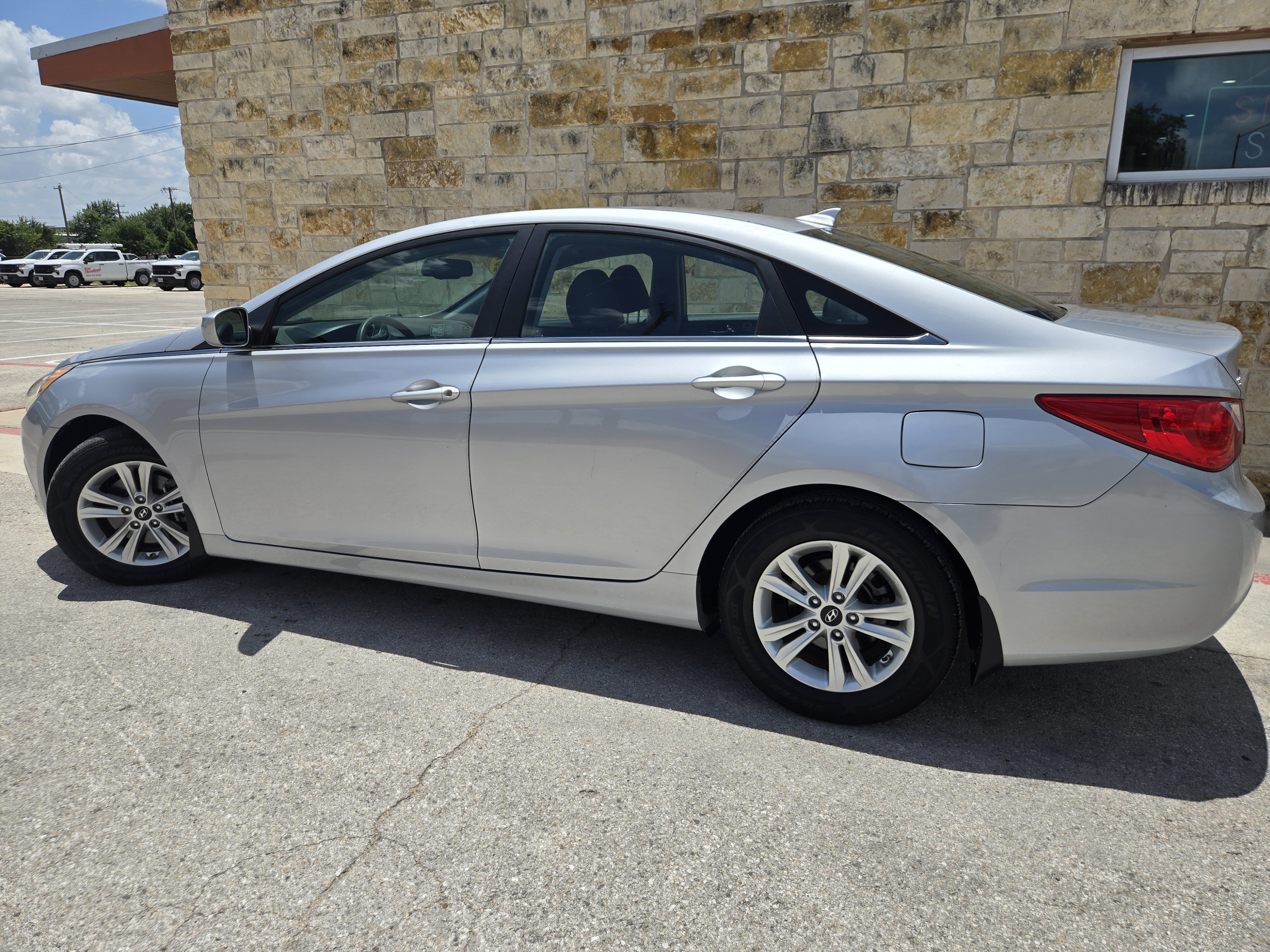 Used 2013 Hyundai Sonata GLS w/ Popular Equipment Pkg FWD image 3