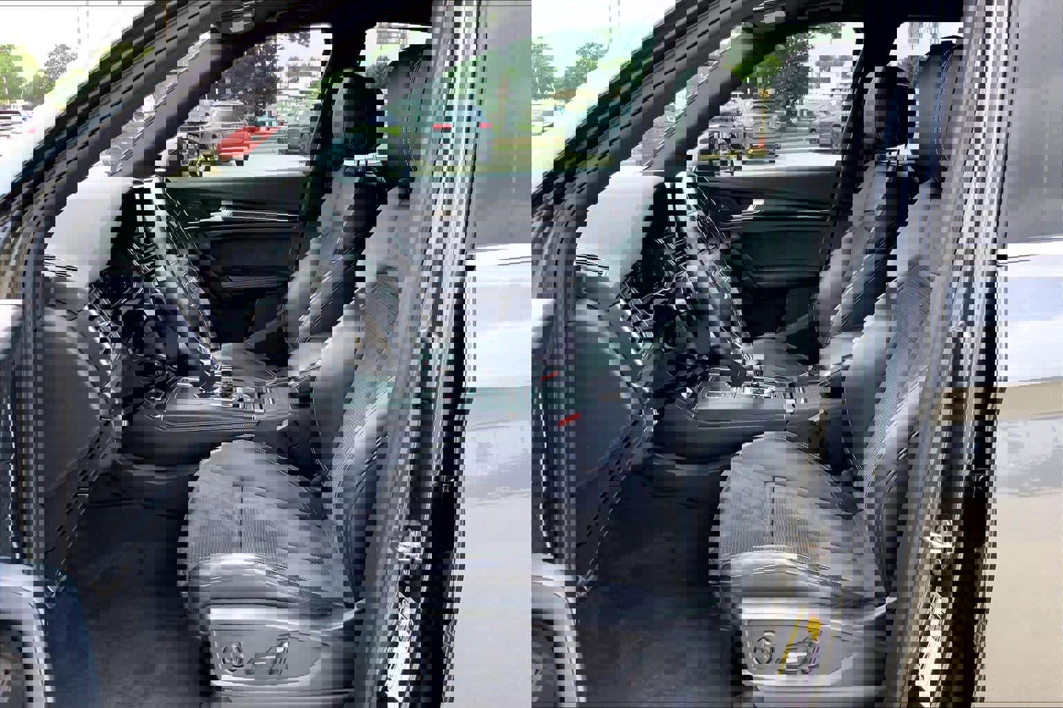 Used 2019 Audi SQ5 Premium Plus w/ Premium Plus Package AWD/4WD image 8