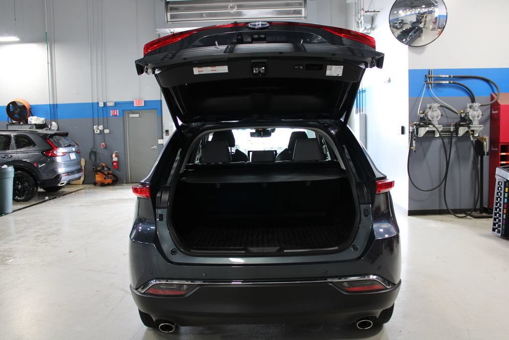Used 2024 Toyota Venza Limited AWD/4WD image 27