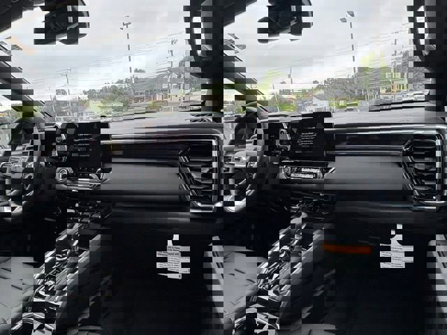 New 2026 GMC Canyon Elevation w/ Convenience Package image 19