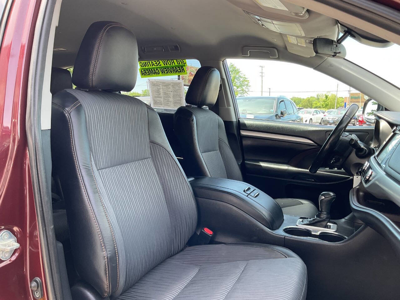 Used 2019 Toyota Highlander Plus AWD/4WD image 41