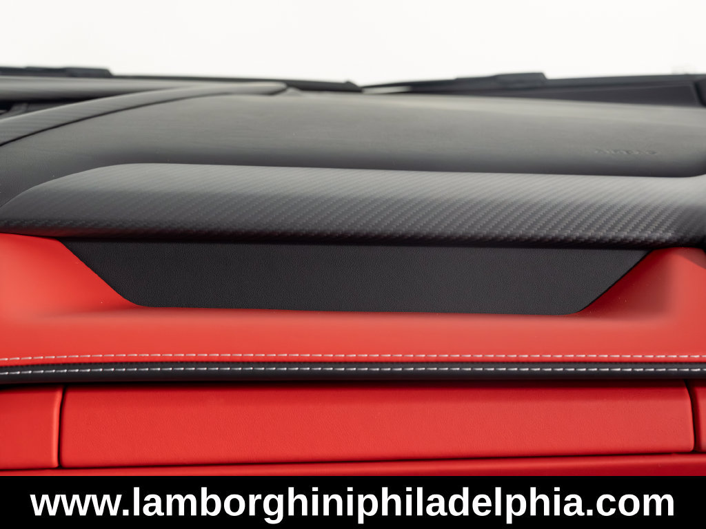 Used 2026 Lamborghini Revuelto AWD/4WD image 41