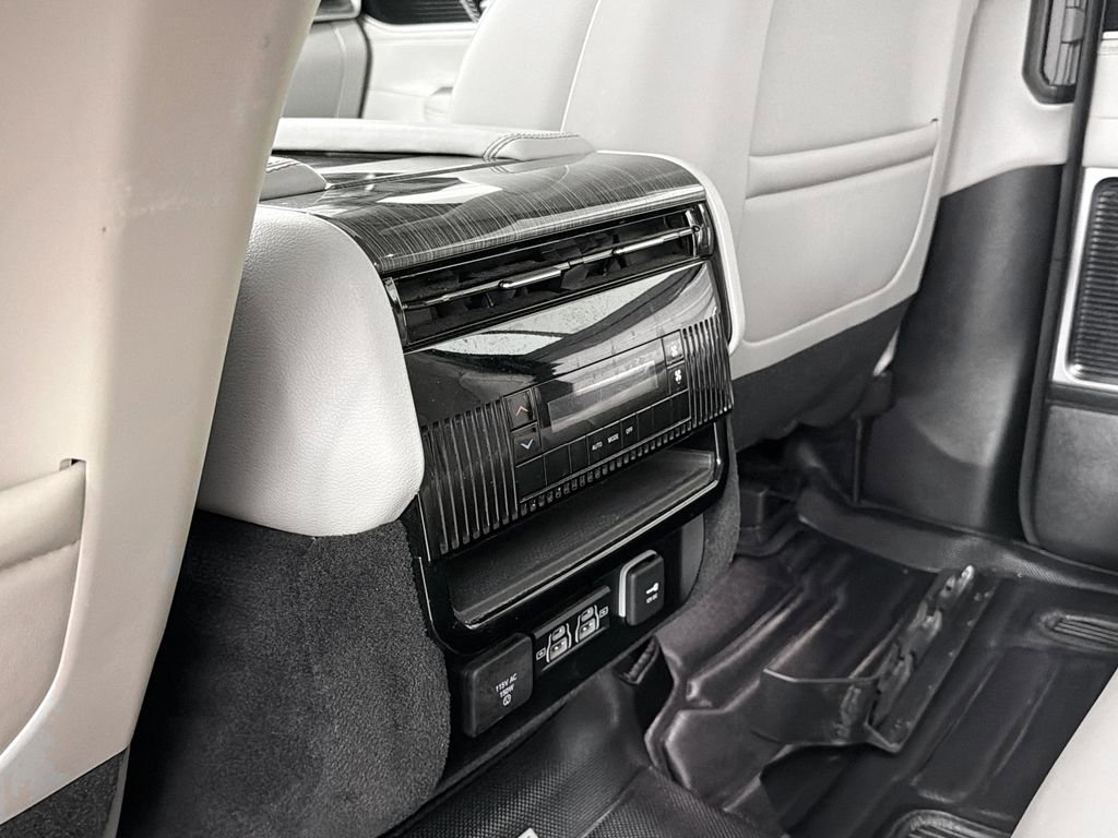 Used 2022 Jeep Wagoneer Series II w/ Premium Group I image 28