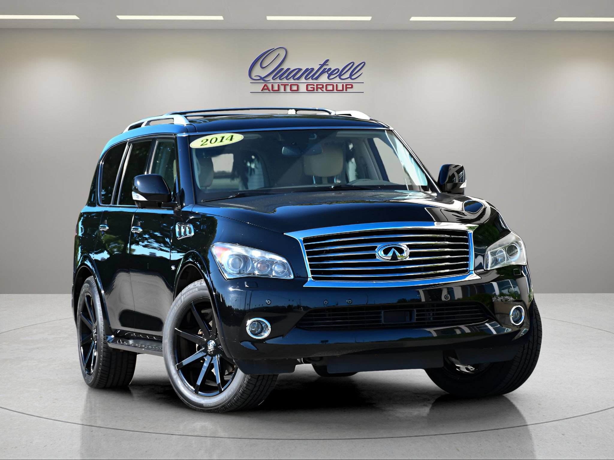 Used 2014 INFINITI QX80 4WD w/ Deluxe Touring Package