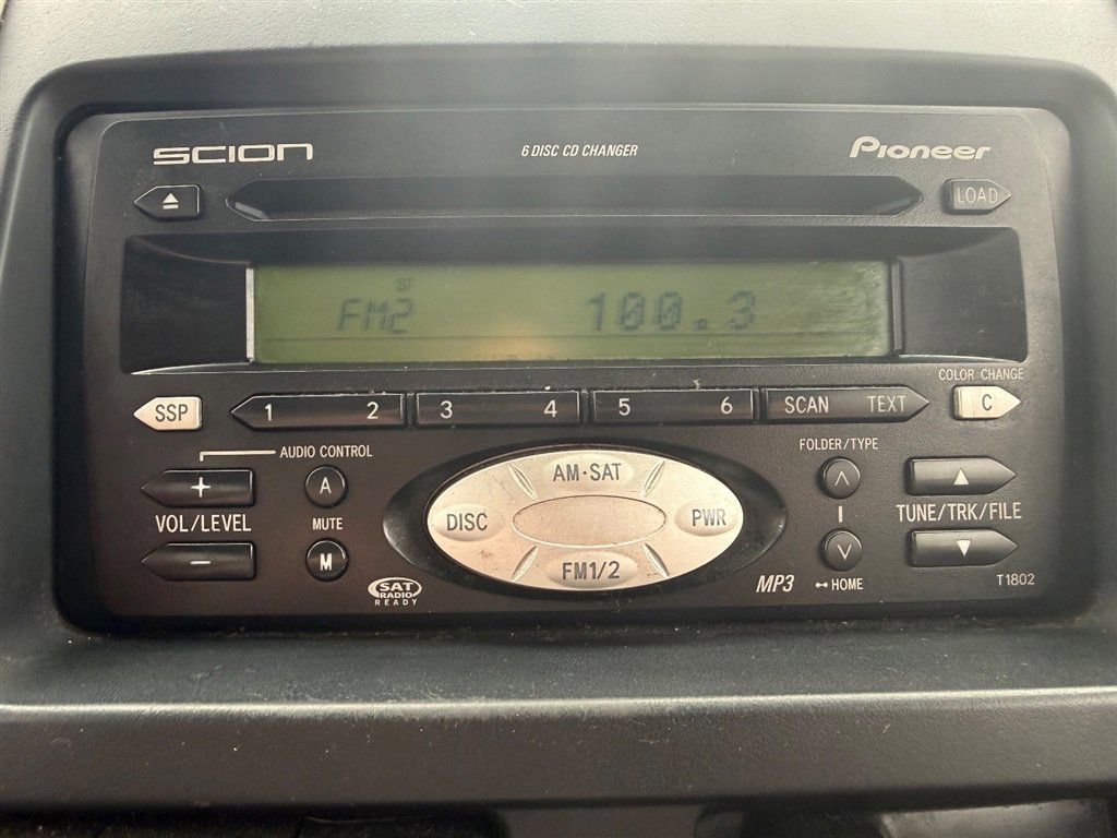 Used 2004 Scion xB image 12