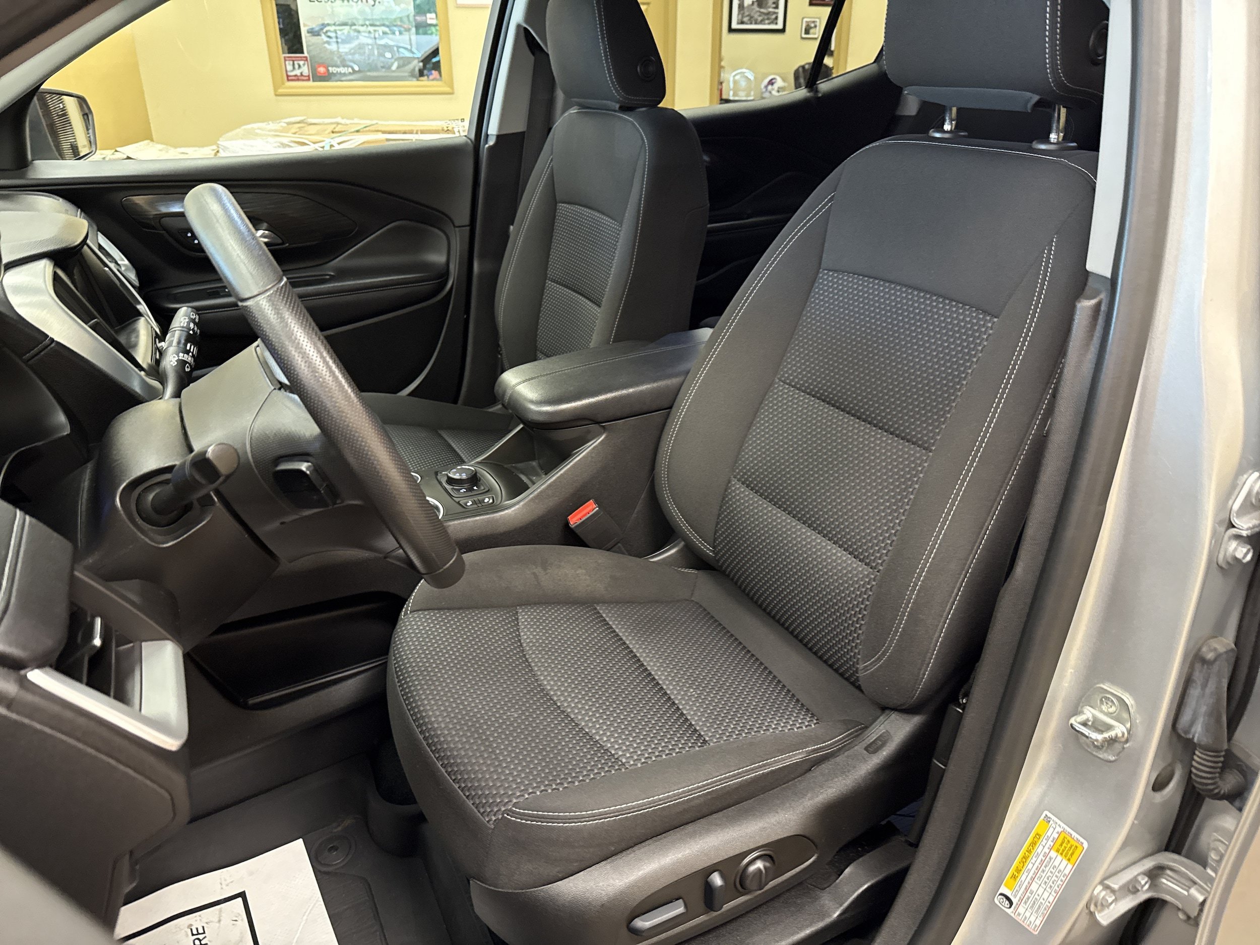 Used 2022 GMC Terrain SLE w/ Driver Convenience Package AWD/4WD image 45