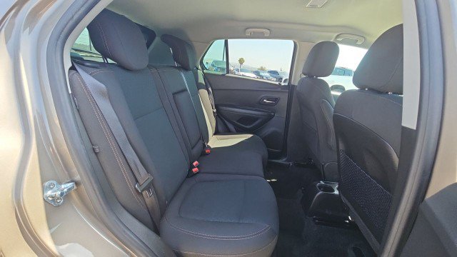 Used 2021 Chevrolet Trax LS AWD/4WD image 25