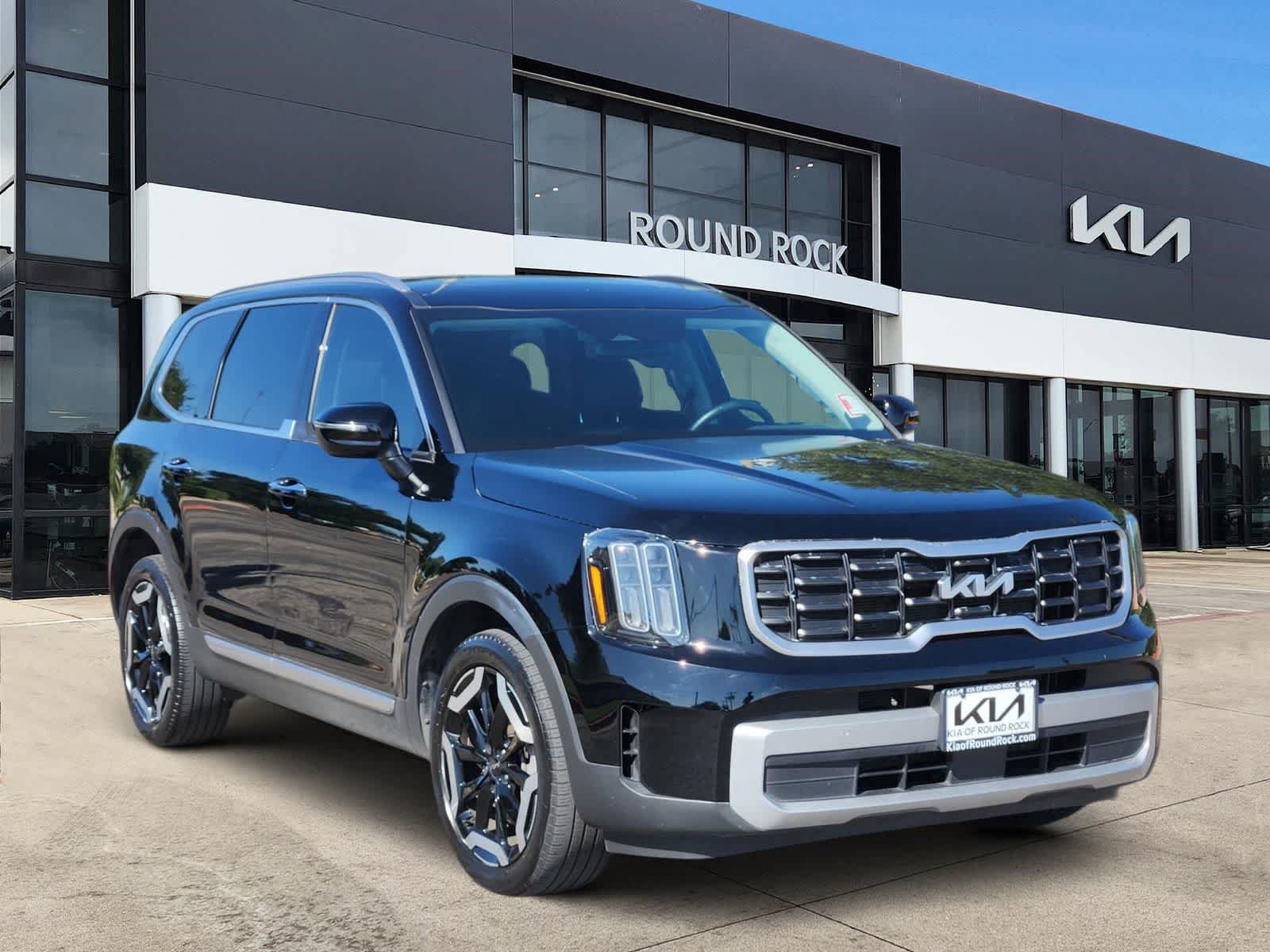 Certified 2024 Kia Telluride S w/ S Sunroof Package AWD/4WD image 3