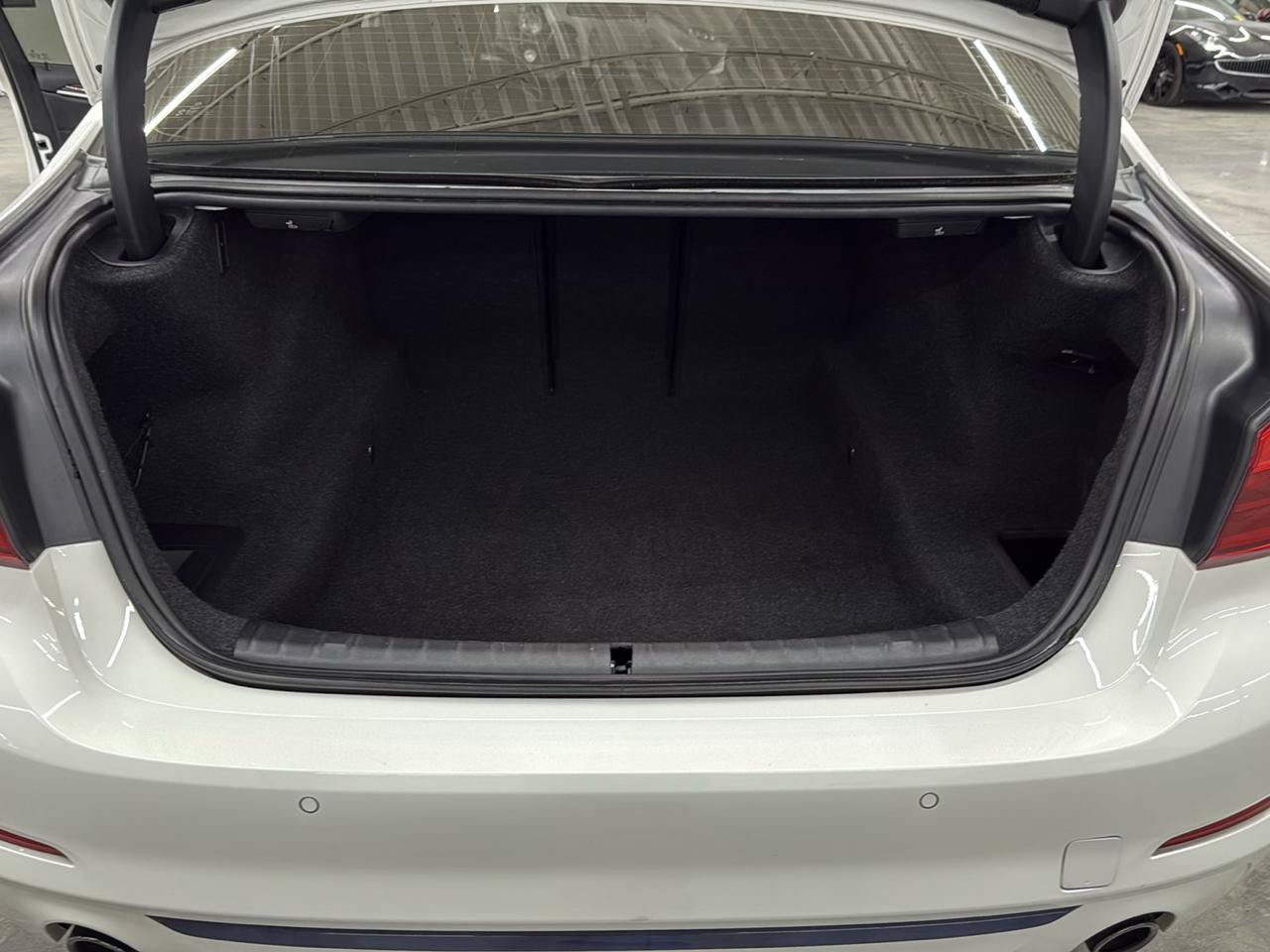 Used 2020 BMW 530i RWD image 17