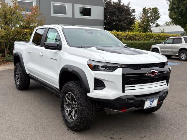New 2026 Chevrolet Colorado ZR2 w/ Technology Package AWD/4WD image 1