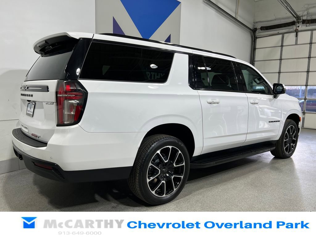 Used 2024 Chevrolet Suburban RST w/ Luxury Package AWD/4WD image 5