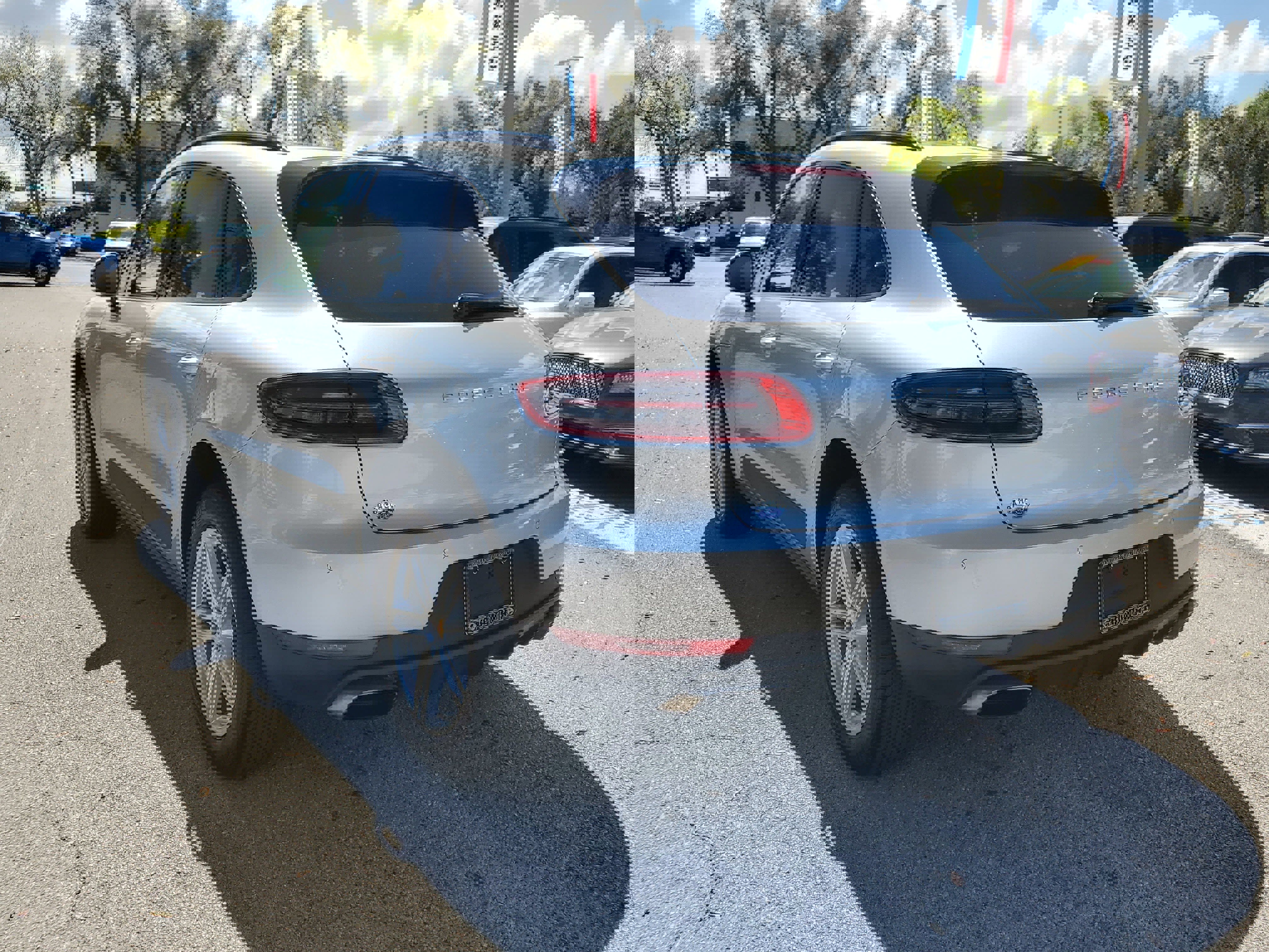 Used 2018 Porsche Macan image 7