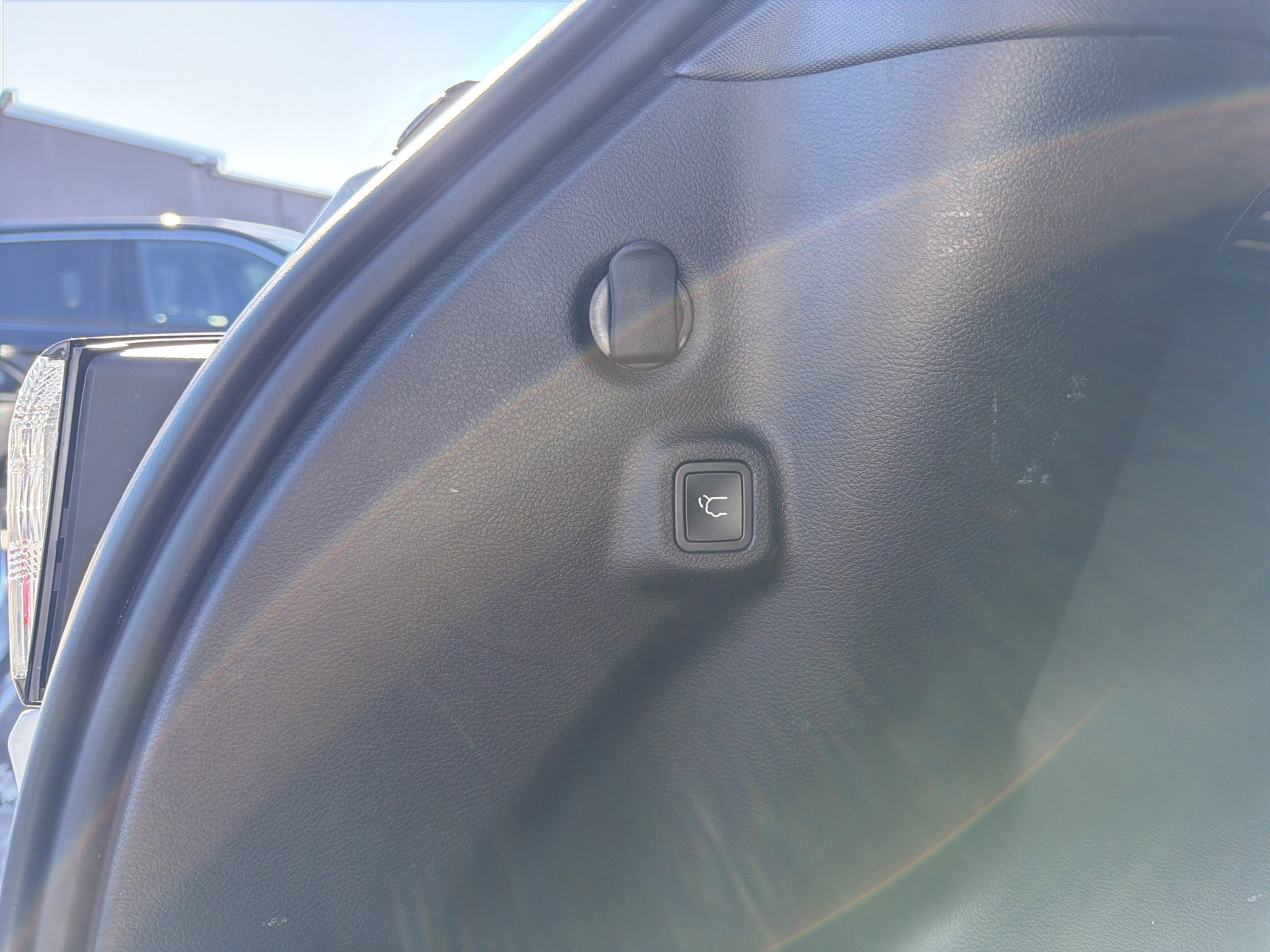 Used 2025 Jeep Compass Trailhawk w/ Trailhawk Elite Group image 11