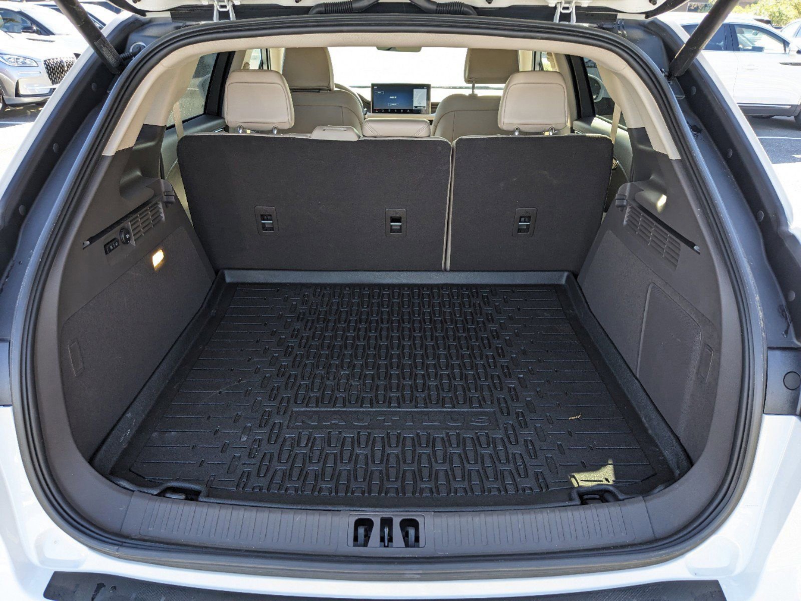 Certified 2023 Lincoln Nautilus Reserve w/ Equipment Group 201A image 14