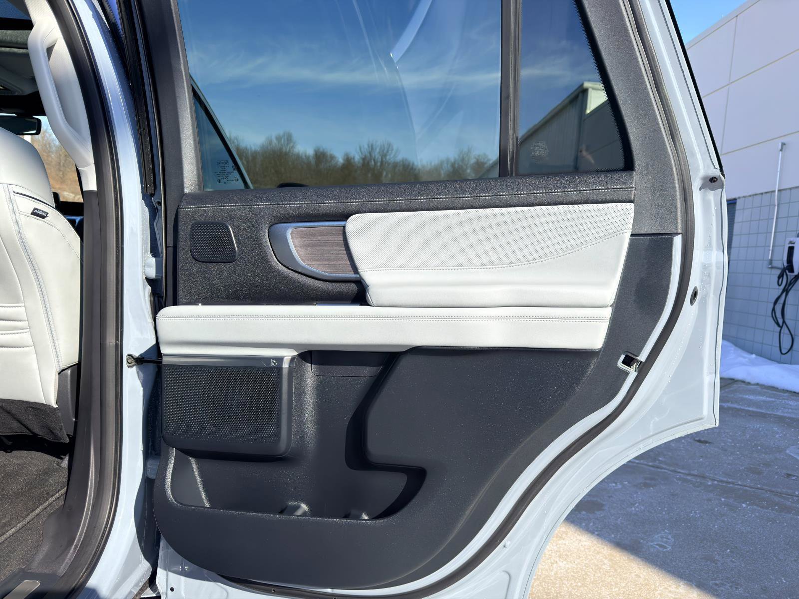 New 2025 Ford Expedition Platinum w/ Platinum Ultimate Package image 34