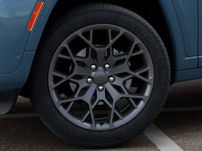 New 2026 Jeep Grand Cherokee Summit AWD/4WD image 8
