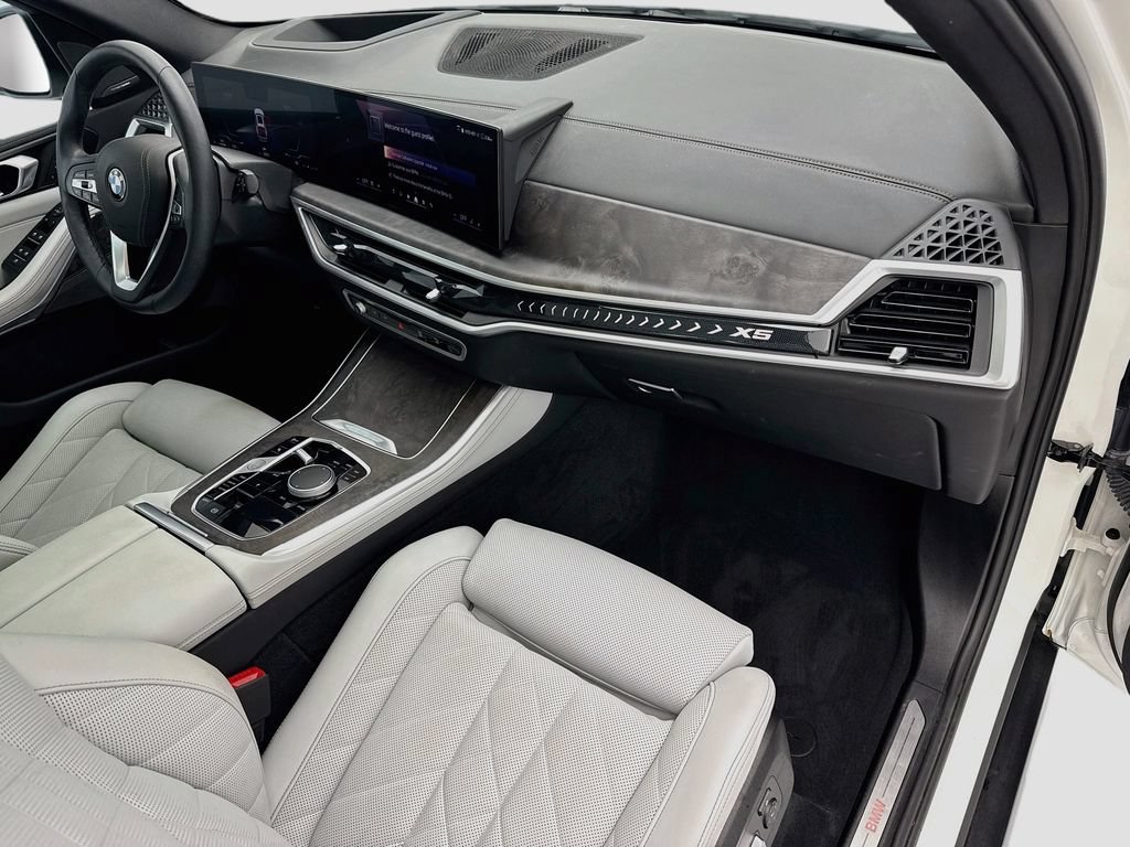 Certified 2024 BMW X5 sDrive40i w/ Premium Package RWD image 16