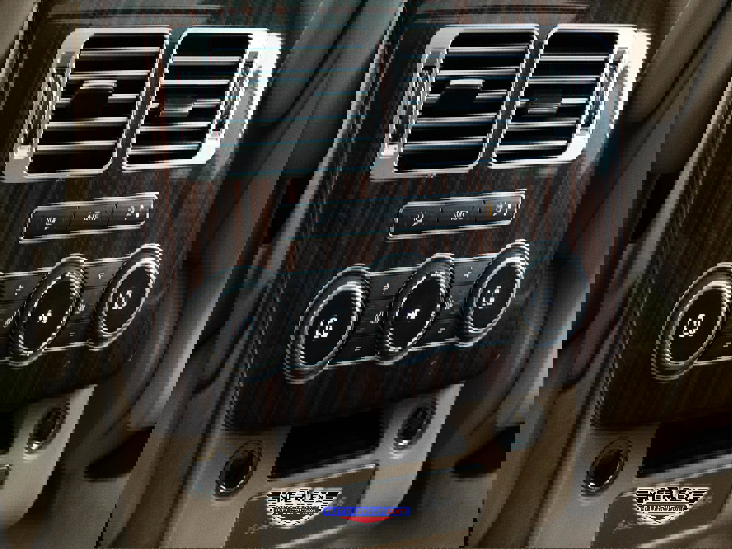 Used 2017 Land Rover Range Rover Supercharged image 23