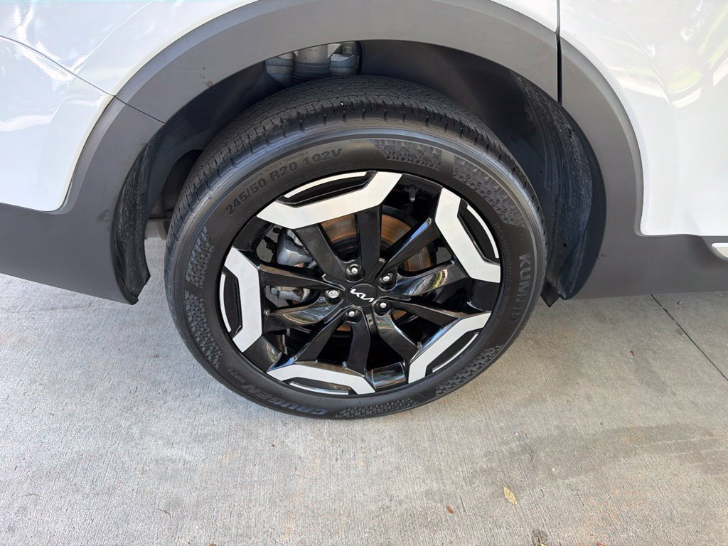 Used 2024 Kia Telluride S FWD image 23