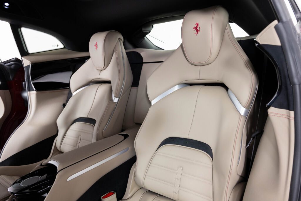 Certified 2024 Ferrari Purosangue image 17