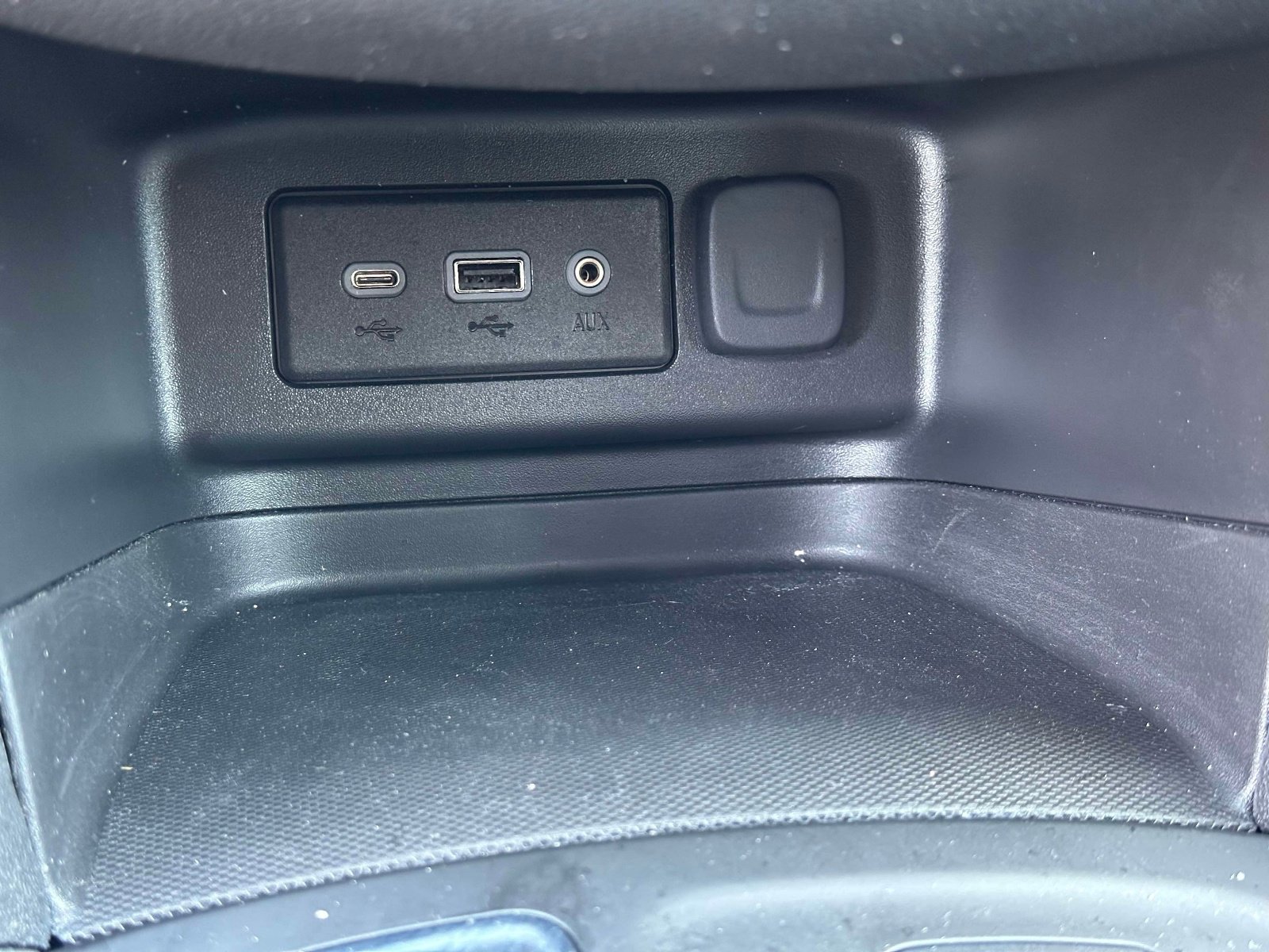 Used 2024 Chevrolet Equinox LT AWD/4WD image 32
