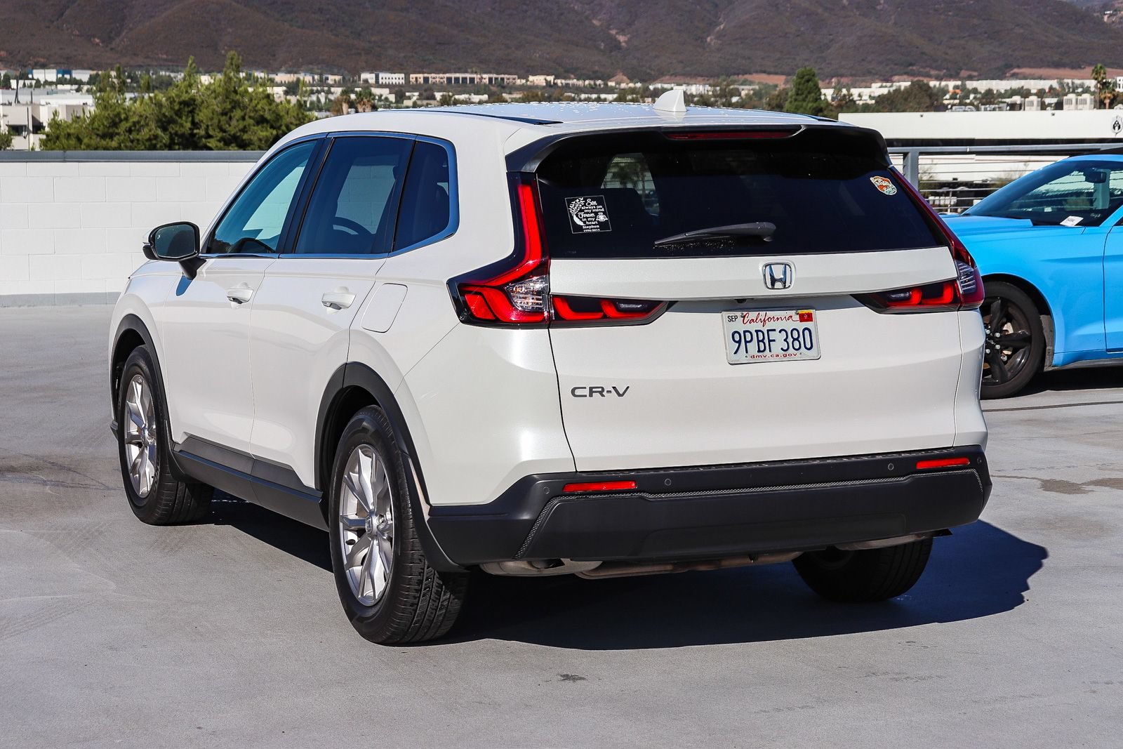 Used 2025 Honda CR-V EX-L image 4