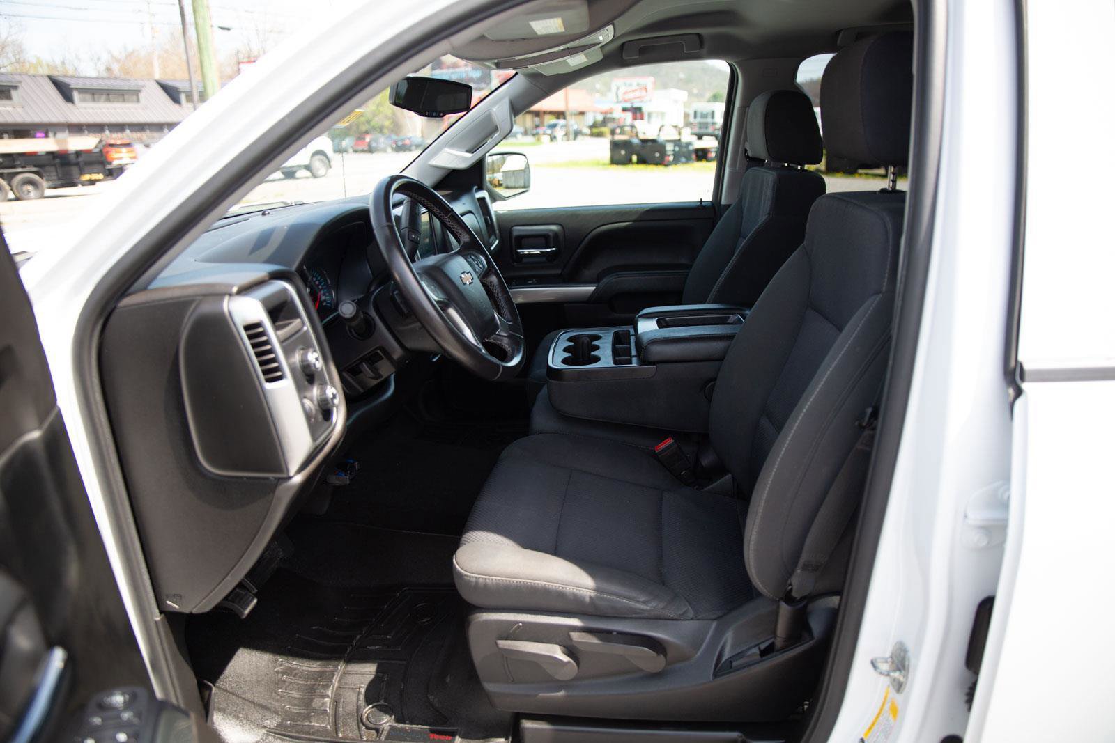 Used 2018 Chevrolet Silverado 1500 LT image 18