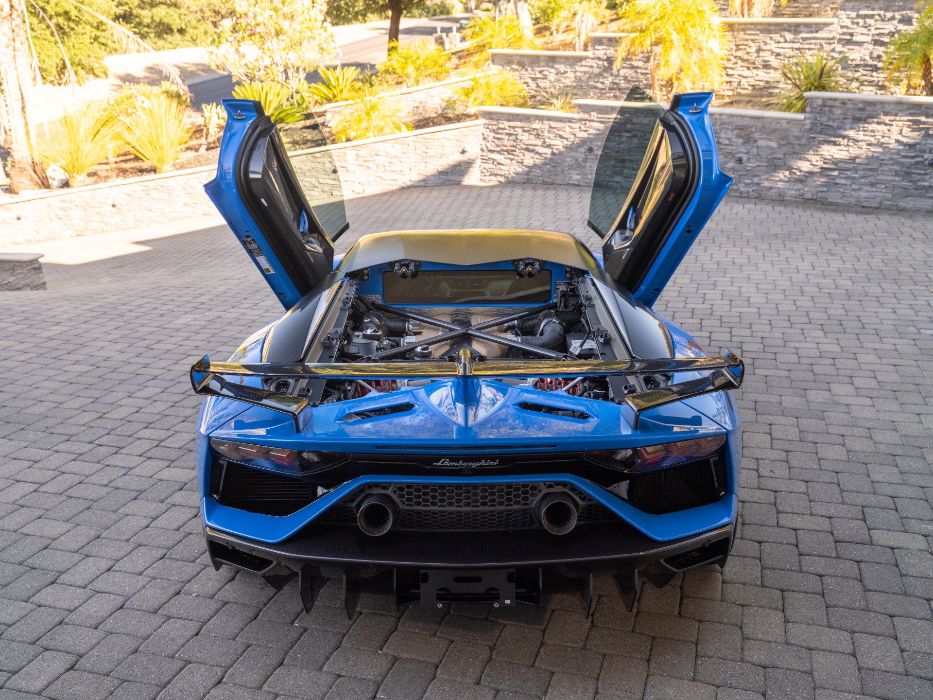 Used 2020 Lamborghini Aventador SVJ AWD/4WD image 8