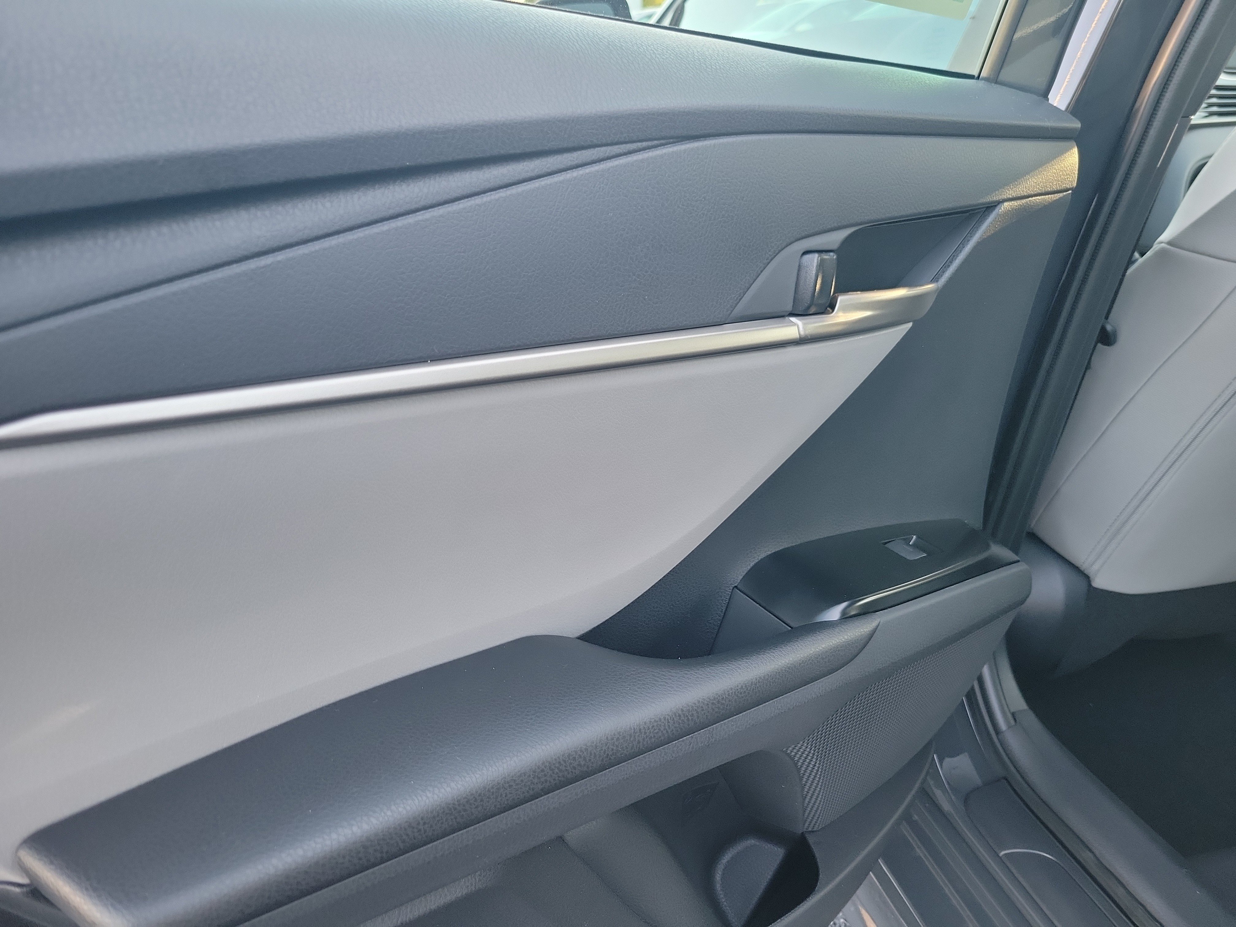 New 2026 Toyota Camry SE FWD image 12