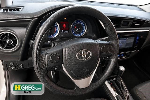 Used 2018 Toyota Corolla LE FWD image 11