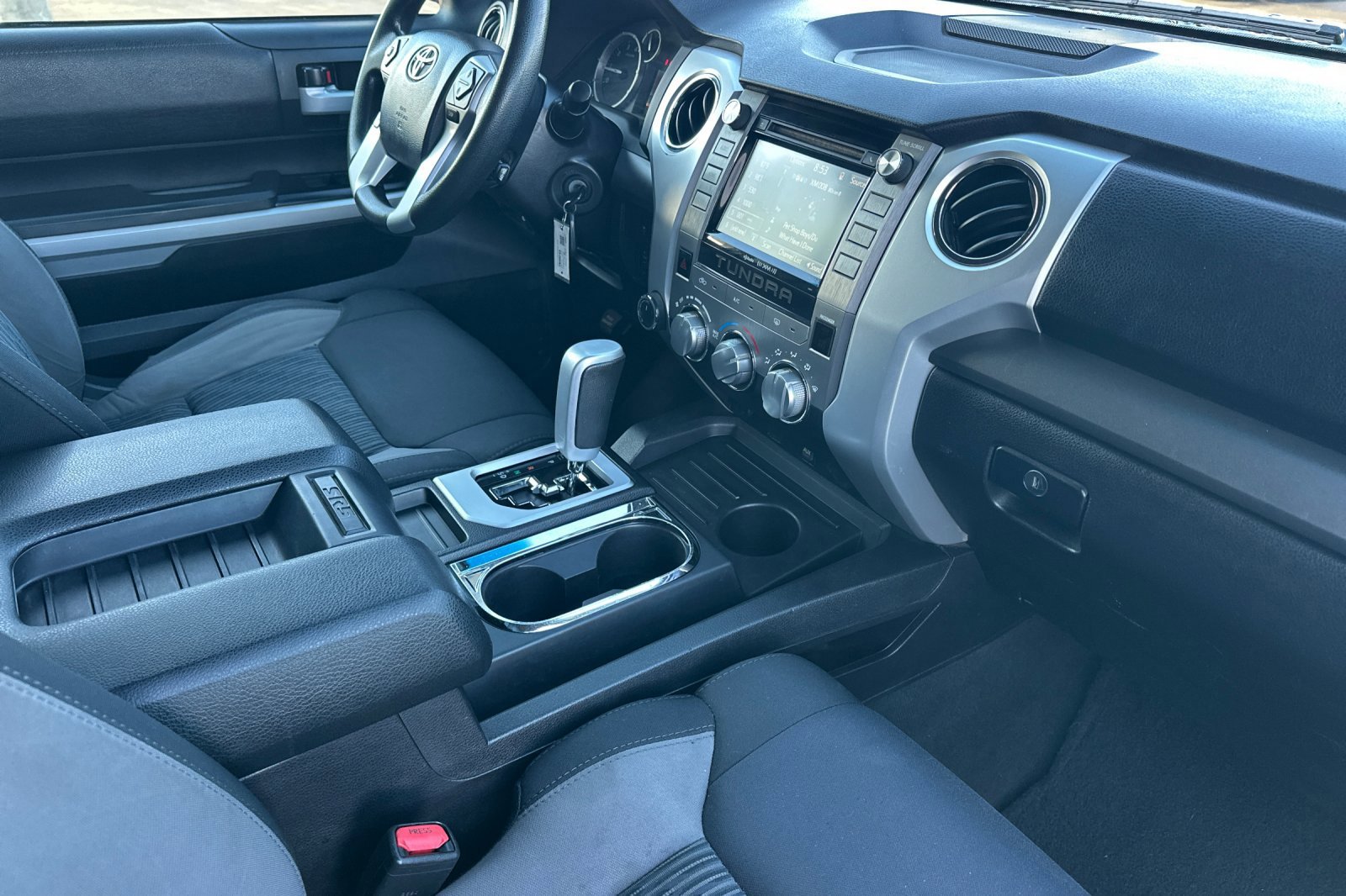 Used 2016 Toyota Tundra SR5 w/ SR5 Upgrade Package image 15