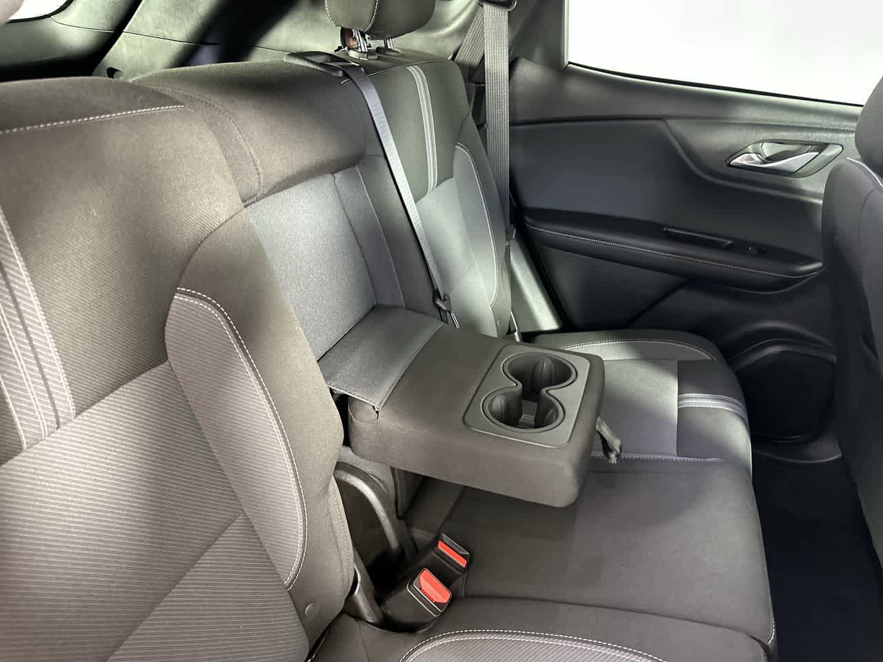 Used 2025 Chevrolet Blazer LT FWD image 24