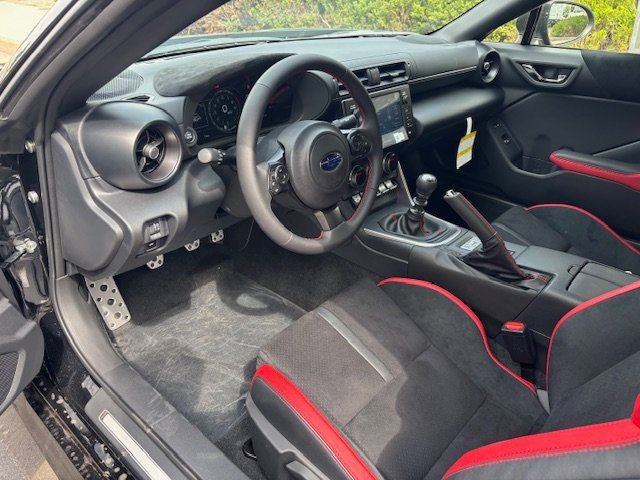 New 2025 Subaru BRZ Limited w/ Popular Package 2 RWD image 9