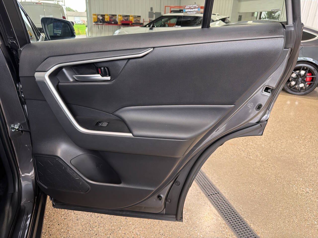 Used 2023 Toyota RAV4 XLE Premium AWD/4WD image 30