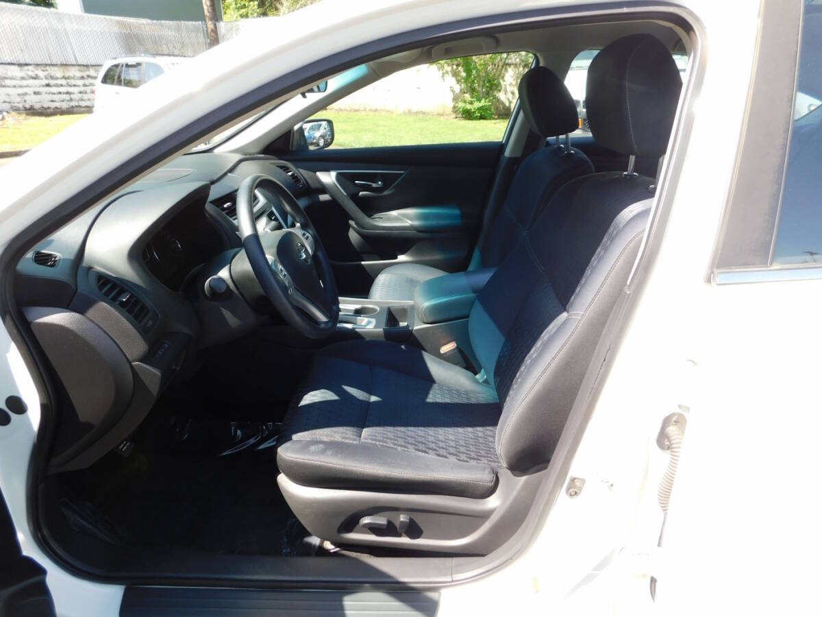 Used 2016 Nissan Altima 2.5 S w/ Power Driver Seat Package FWD image 6
