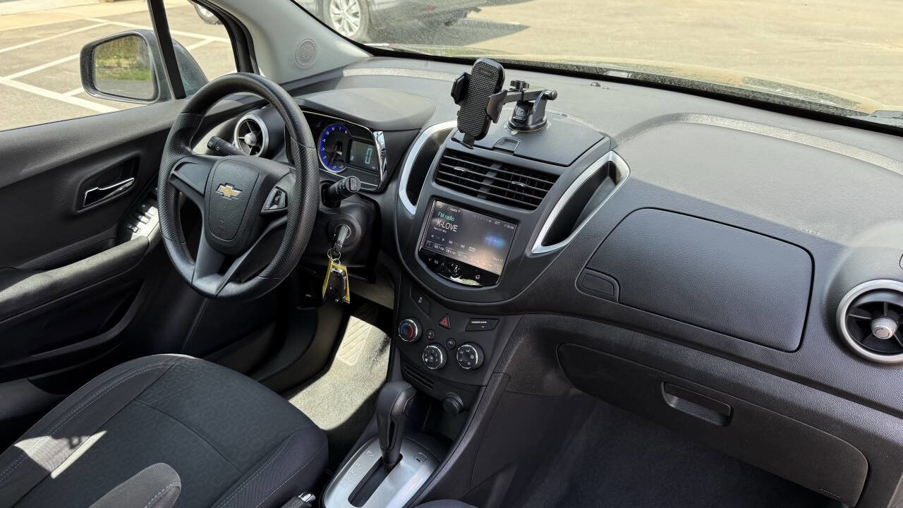 Used 2016 Chevrolet Trax LS image 18