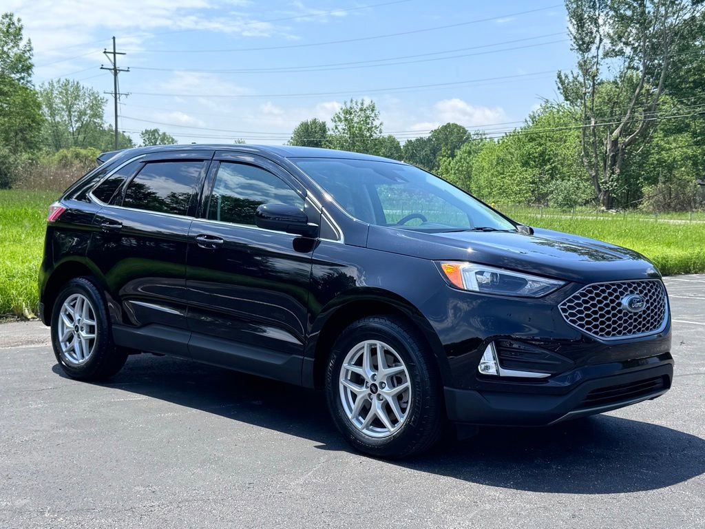Certified 2024 Ford Edge SEL w/ Convenience Package AWD/4WD image 6
