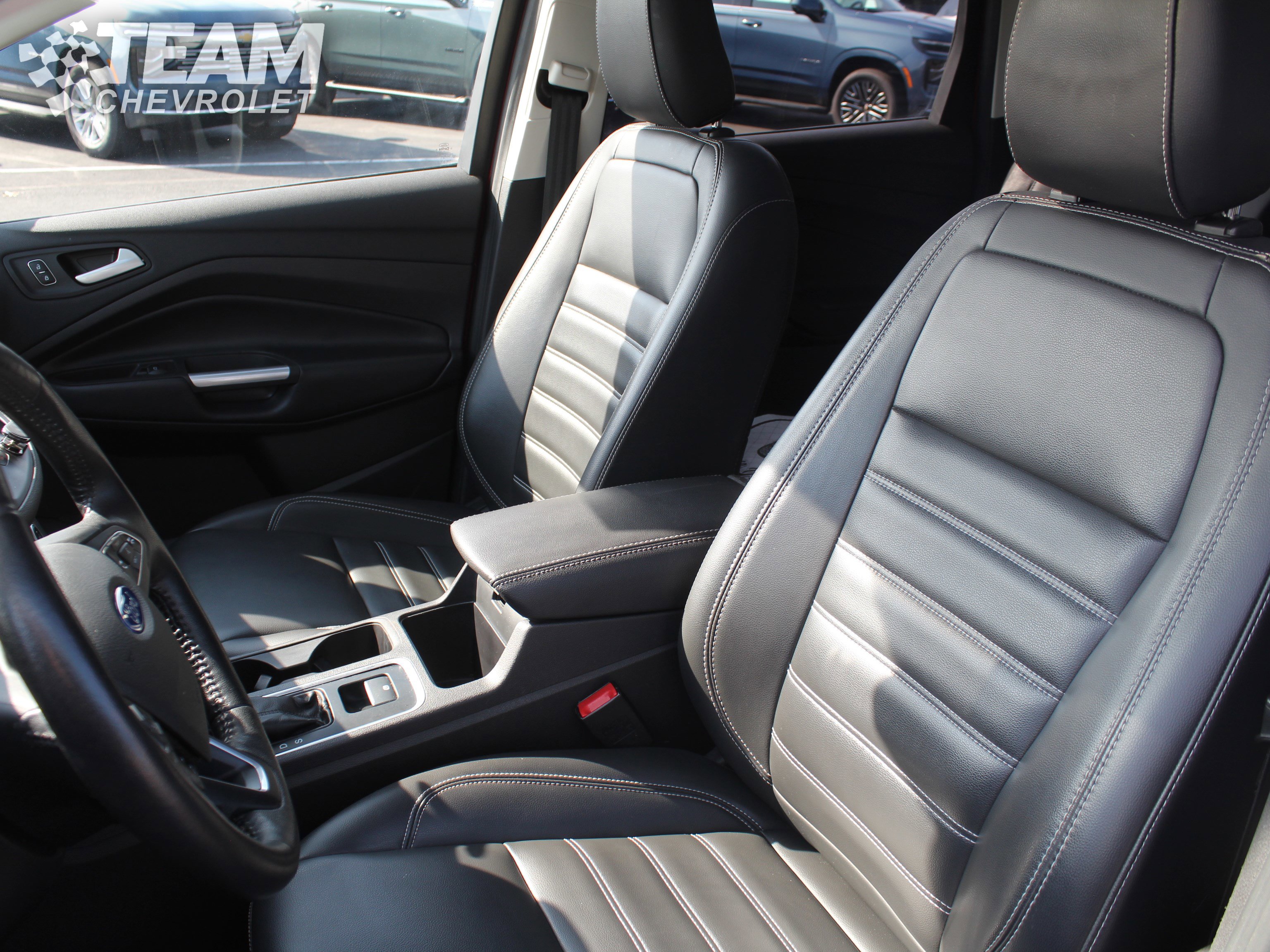 Used 2019 Ford Escape SEL image 11