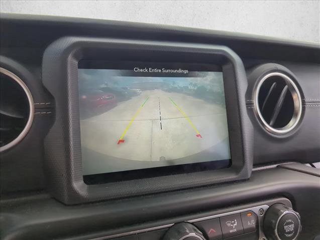 Used 2022 Jeep Wrangler Unlimited Sahara w/ Cold Weather Group image 12