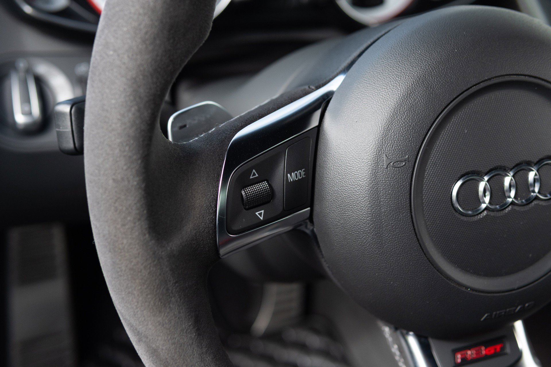 Used 2012 Audi R8 GT AWD/4WD image 44