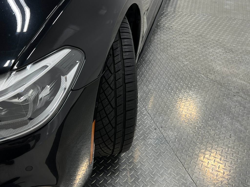 Used 2018 BMW M550i xDrive image 38