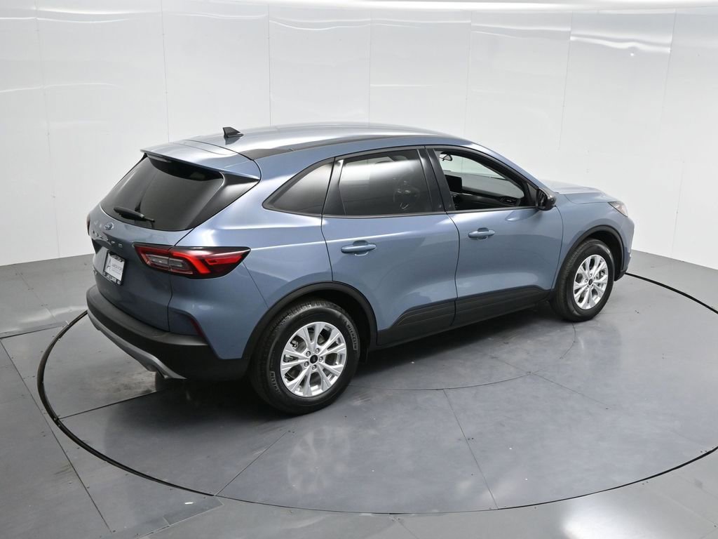 Used 2025 Ford Escape Active image 49
