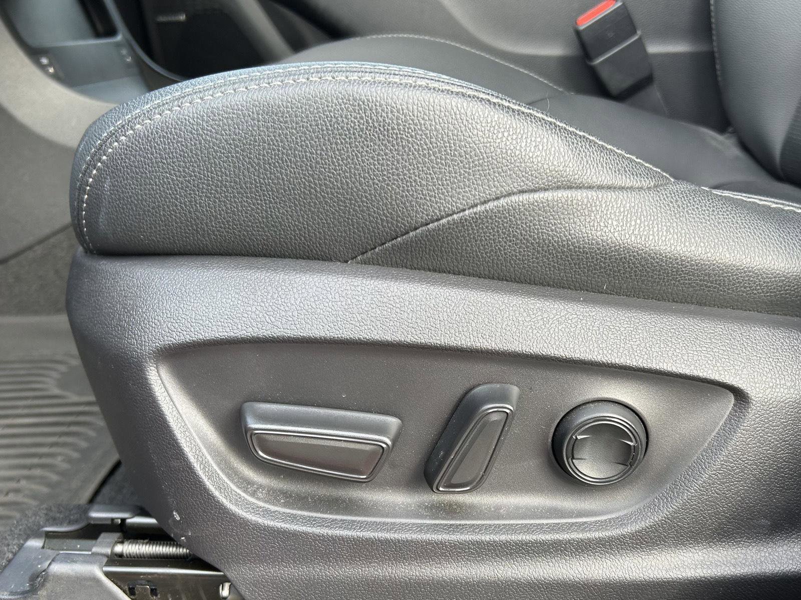 Used 2023 Subaru Solterra AWD image 14