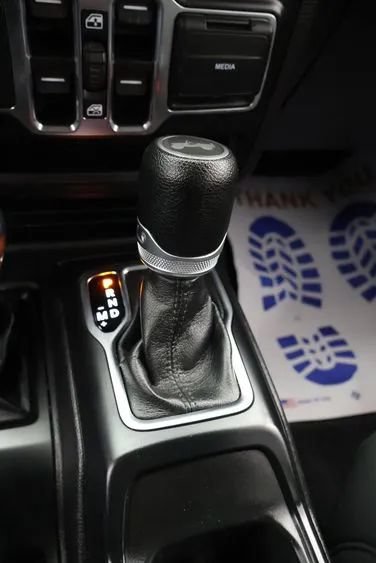 Used 2022 Jeep Wrangler Unlimited Sport AWD/4WD image 31