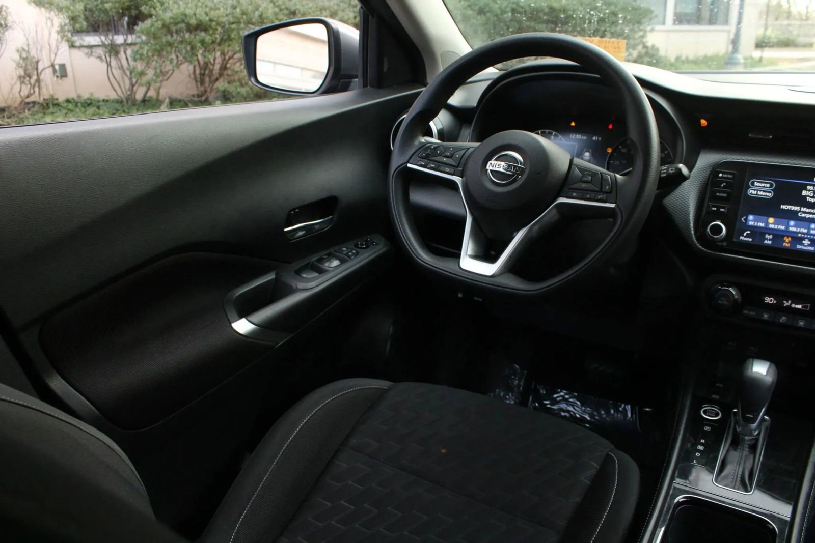 Used 2021 Nissan Kicks SV image 23