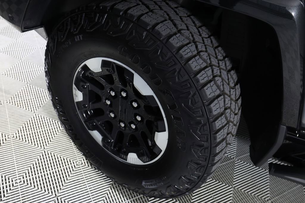 Used 2024 GMC Hummer EV 3X w/ Extreme Off-Road Package image 45