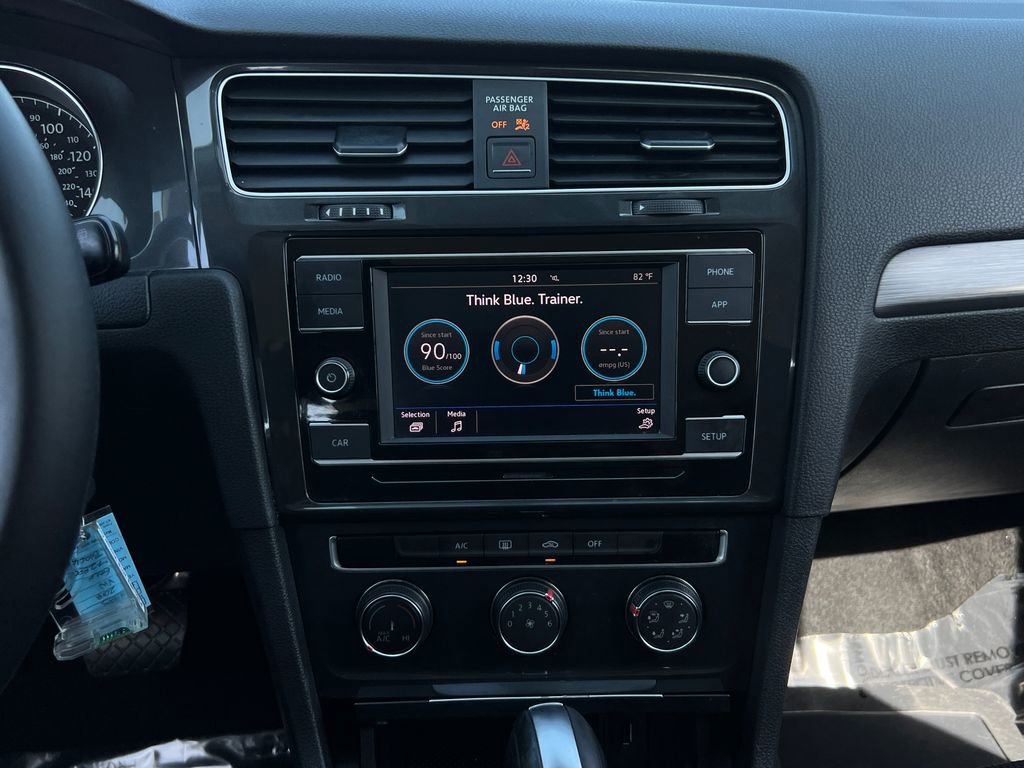 Used 2018 Volkswagen Golf SE FWD image 19