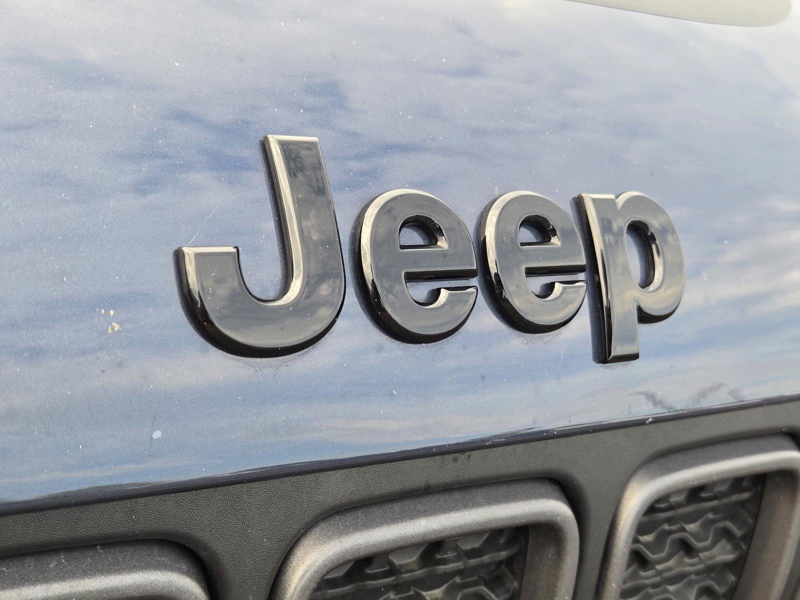 Used 2023 Jeep Renegade Trailhawk AWD/4WD image 5