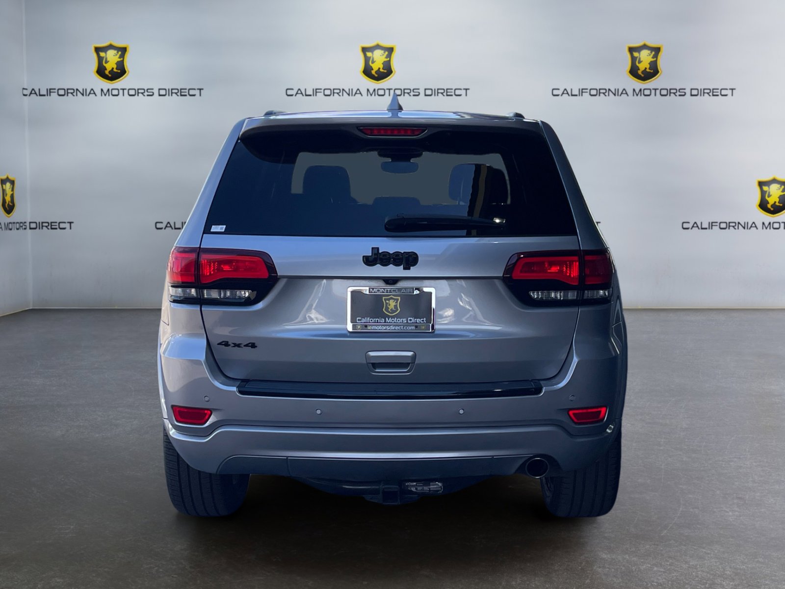 Used 2018 Jeep Grand Cherokee Altitude image 4