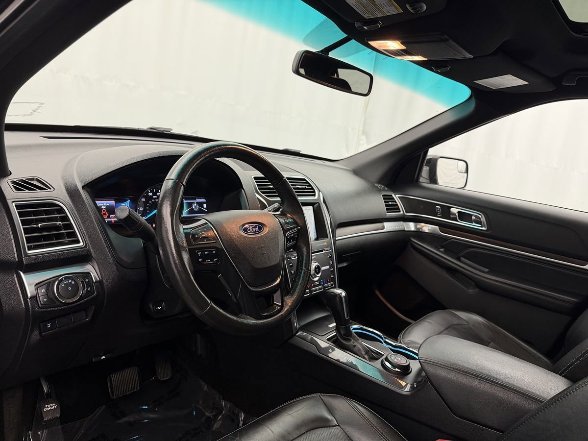 Used 2016 Ford Explorer Limited image 8